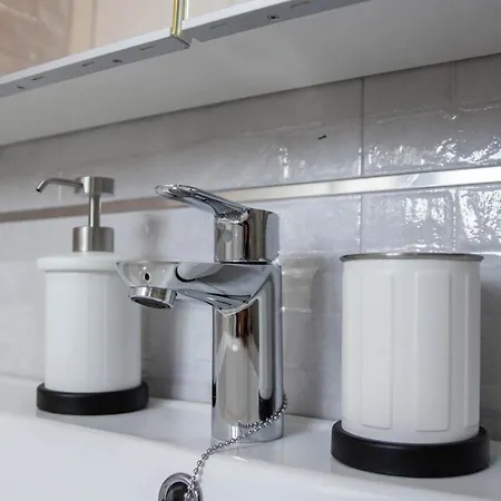 Peaceful Premium Apartment *